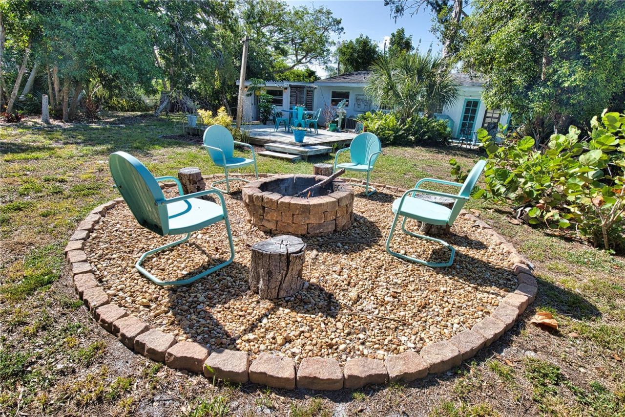 650 Edwards Street, Englewood, FL 34223 Photo