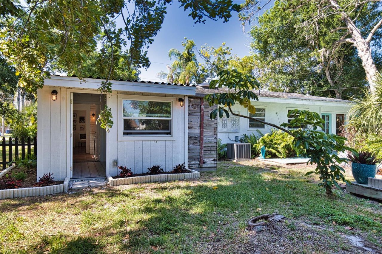 650 Edwards Street, Englewood, FL 34223 Photo