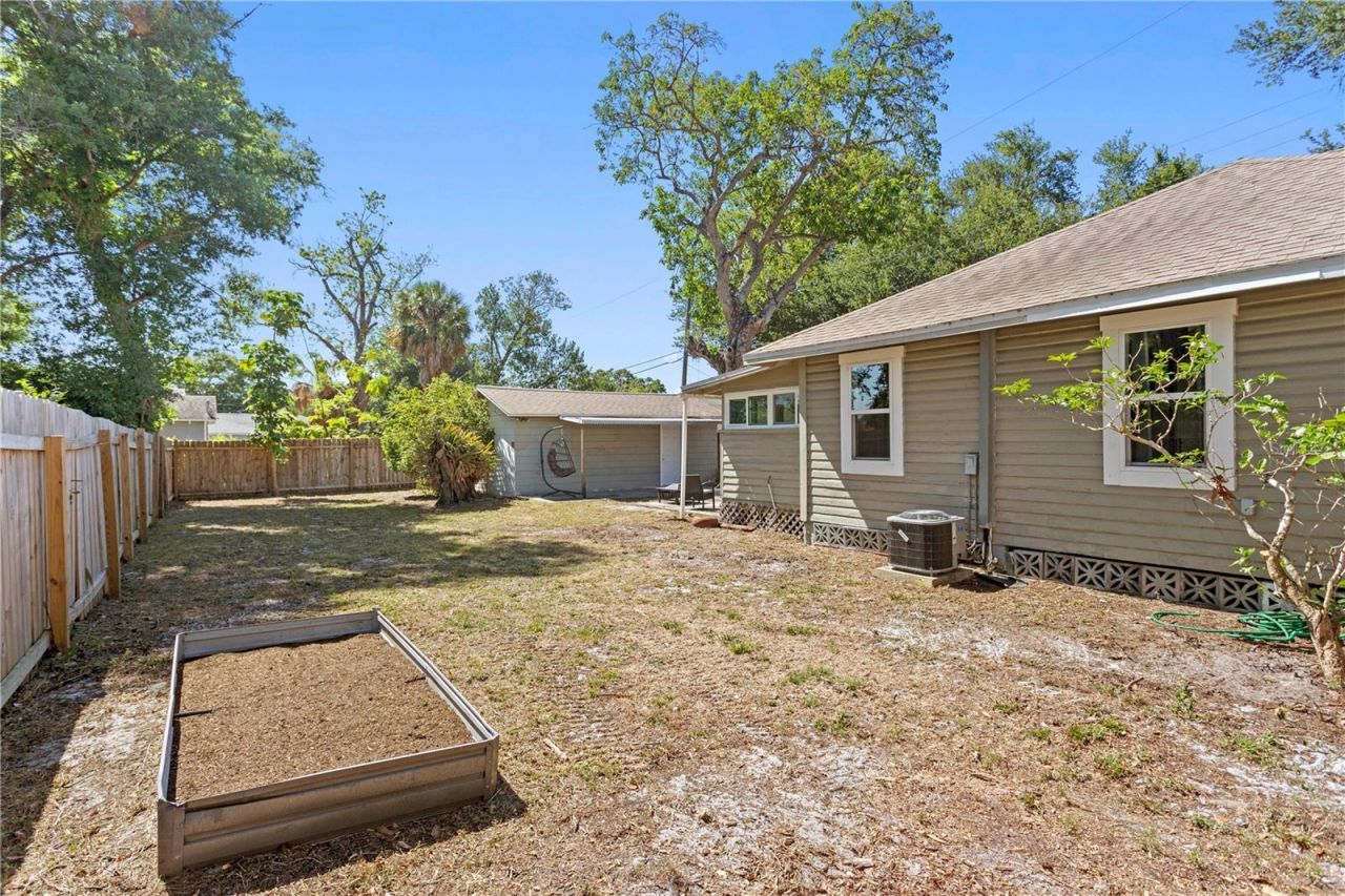 225 35th Street S, Saint Petersburg, FL 33711 Photo