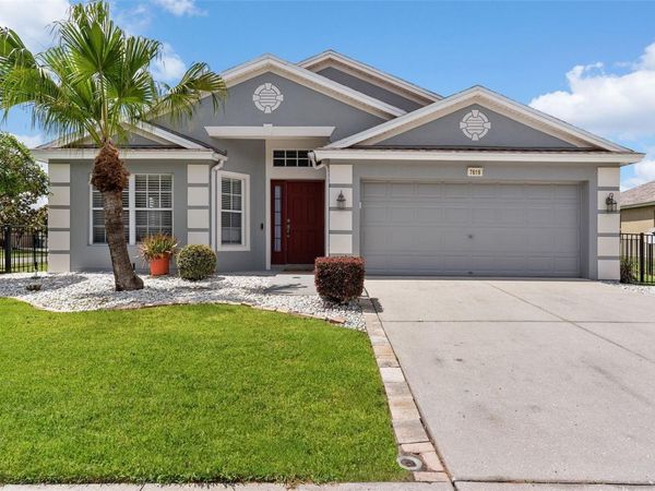 7619 CRESCENT PALM DRIVE , WESLEY CHAPEL, FL 33545