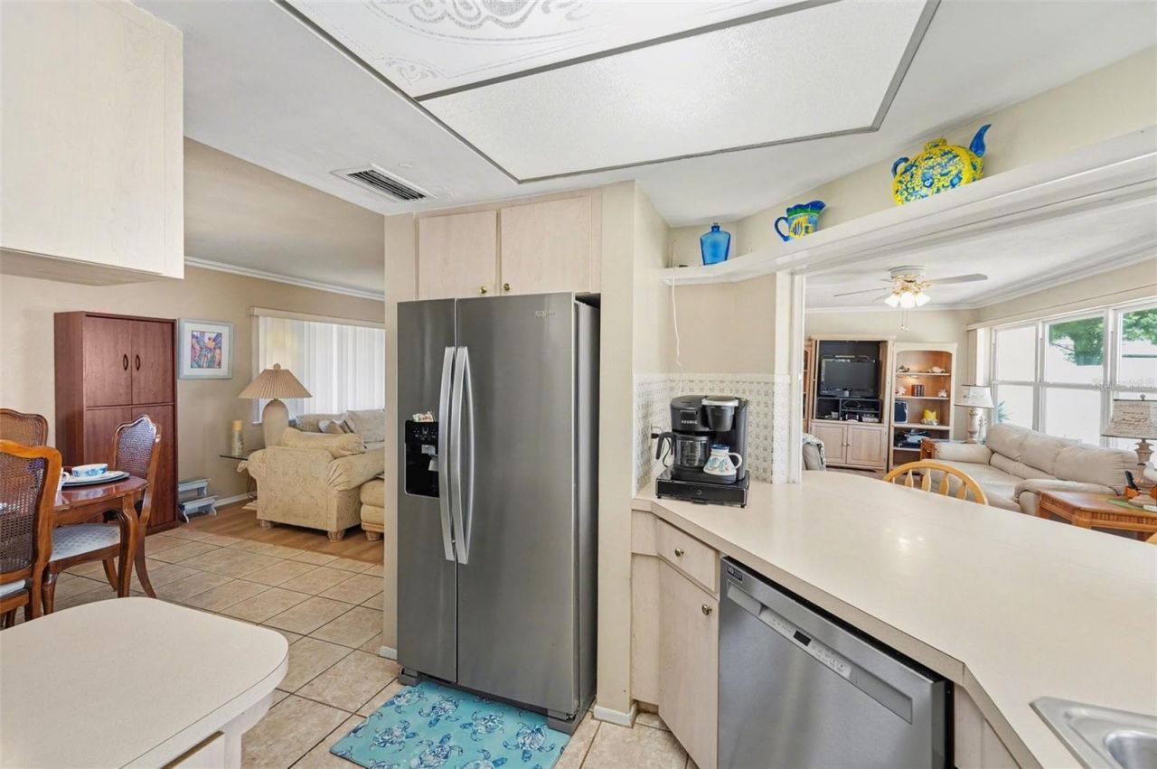 6388 21st Avenue N, Saint Petersburg, FL 33710 Photo