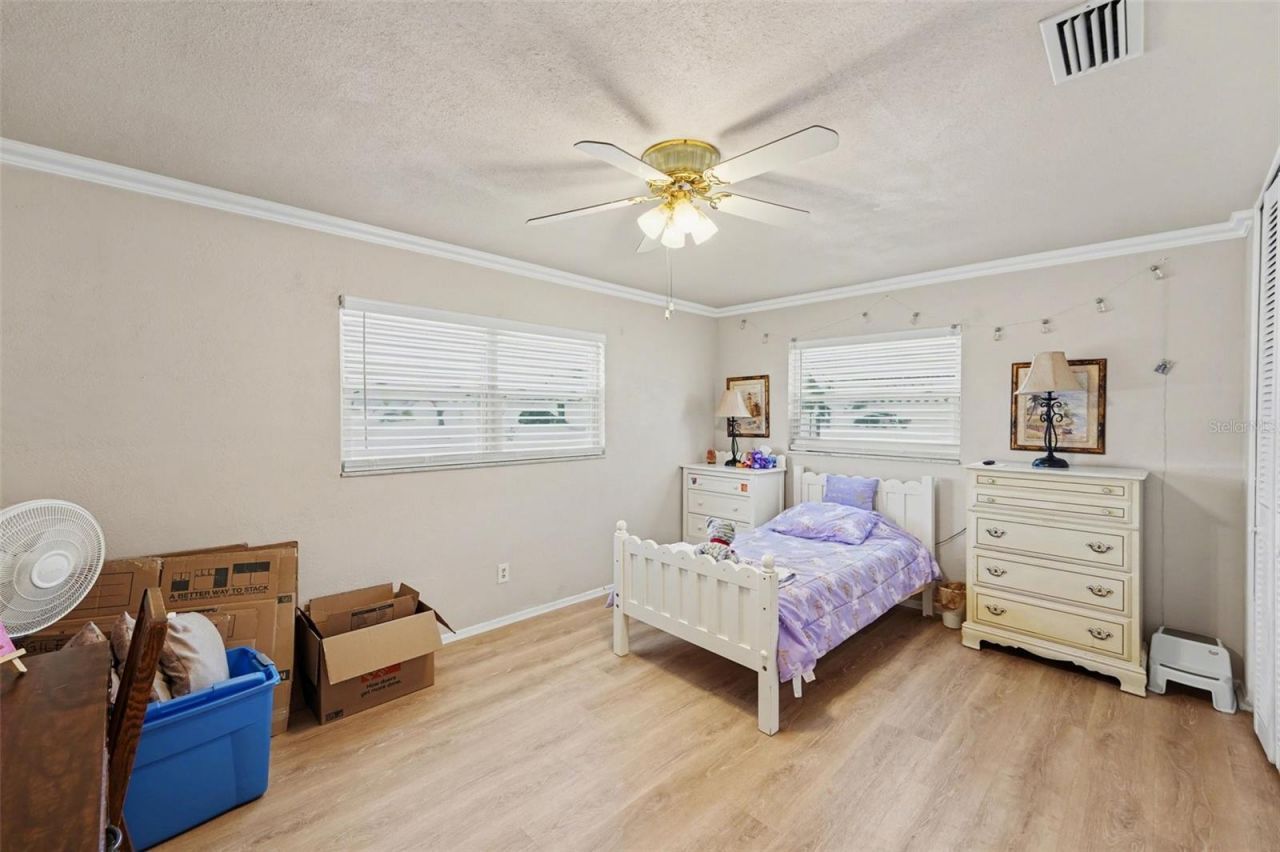 6388 21st Avenue N, Saint Petersburg, FL 33710 Photo