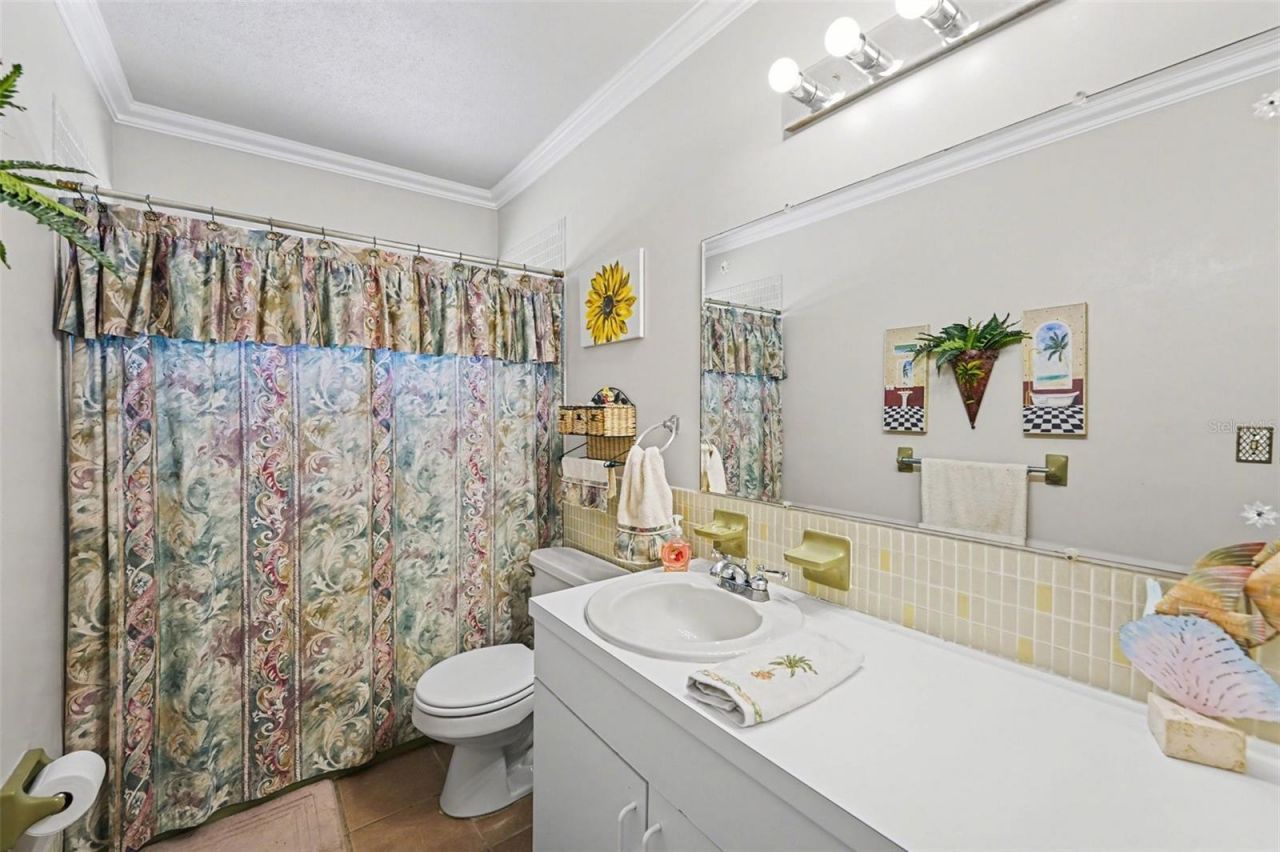 6388 21st Avenue N, Saint Petersburg, FL 33710 Photo