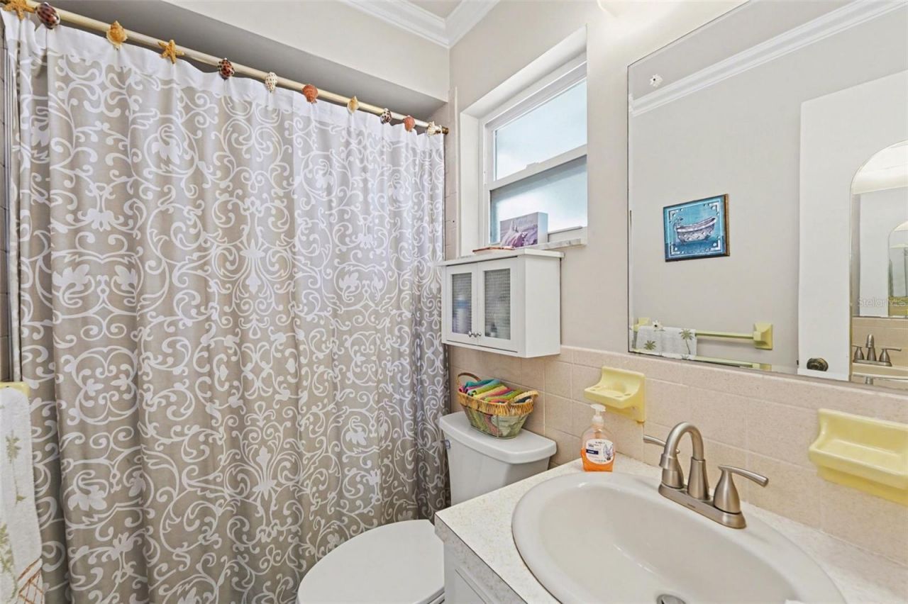6388 21st Avenue N, Saint Petersburg, FL 33710 Photo
