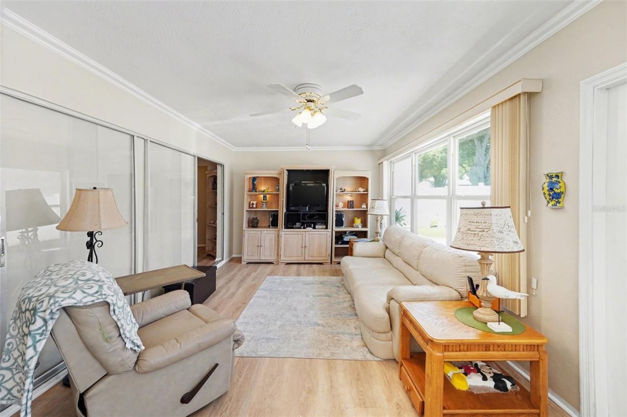 6388 21st Avenue N, Saint Petersburg, FL 33710 Photo