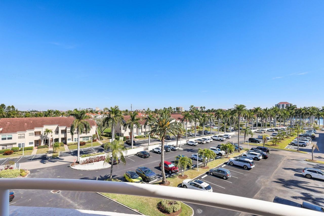 5901 Bahia Del Mar Circle, Unit 521, Saint Petersburg, FL 33715 Photo