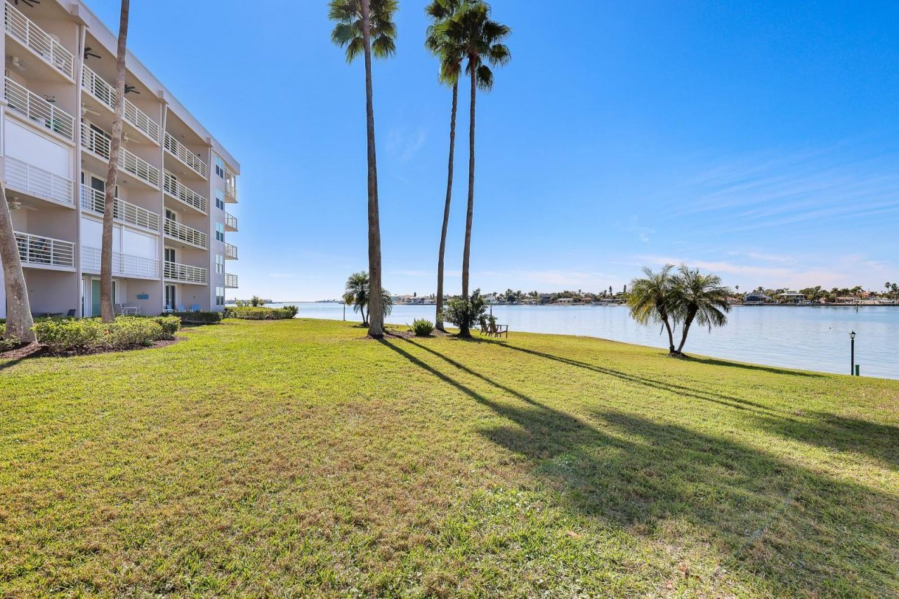 5901 Bahia Del Mar Circle, Unit 521, Saint Petersburg, FL 33715 Photo