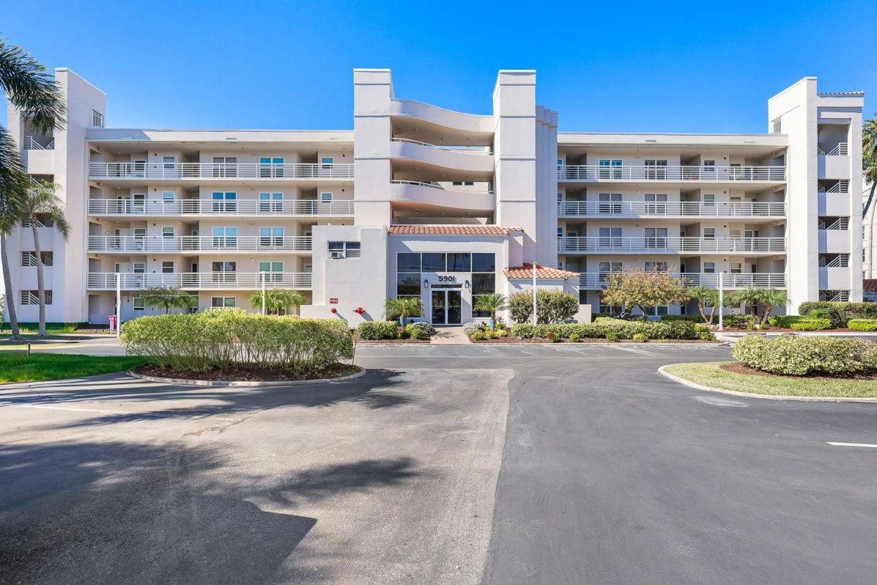 5901 Bahia Del Mar Circle, Unit 521, Saint Petersburg, FL 33715 Photo