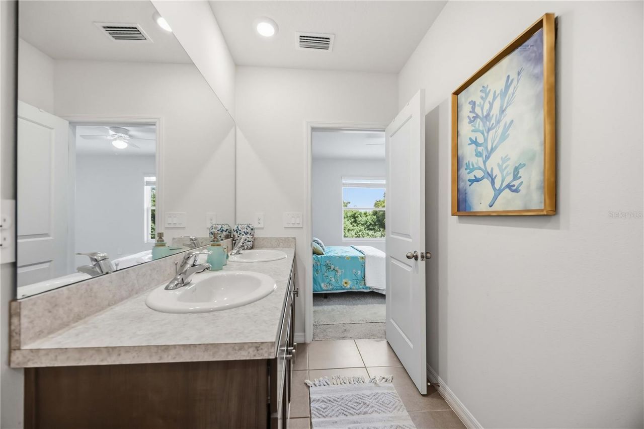 8652 Milestone Drive, Sarasota, FL 34238 Photo