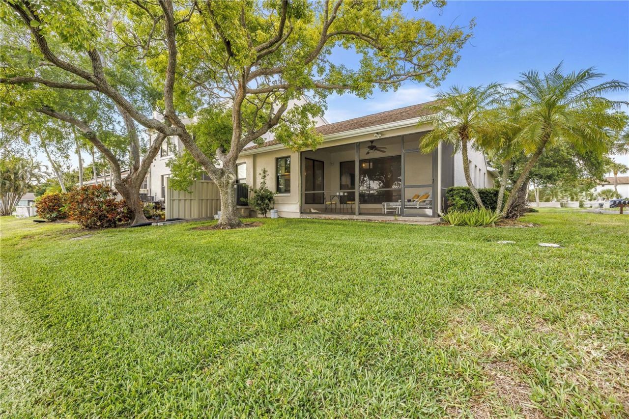 1044 Romano Court Ne, Saint Petersburg, FL 33702 Photo