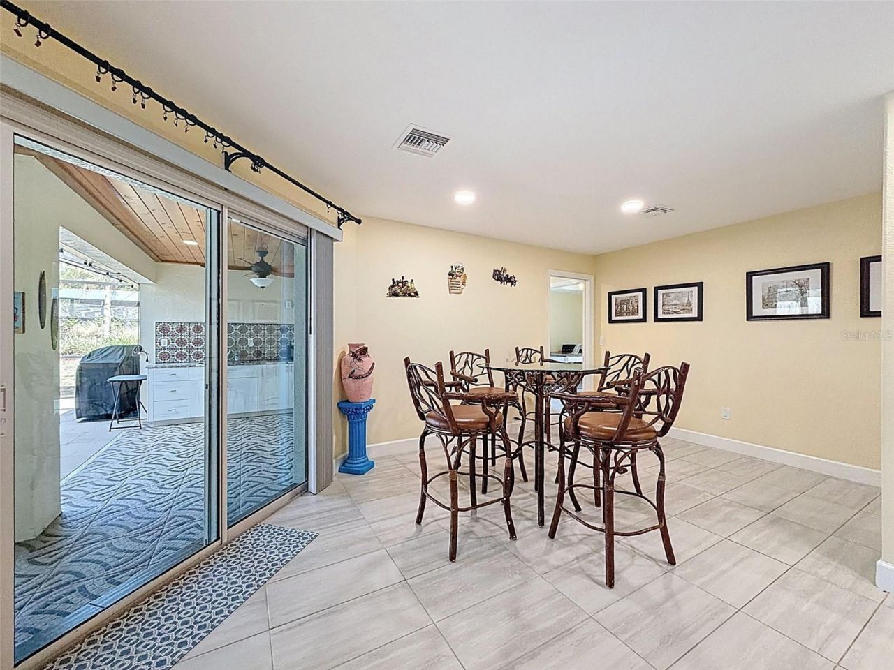 8423 E Zephyr Wing Court, Floral City, FL 34436 Photo