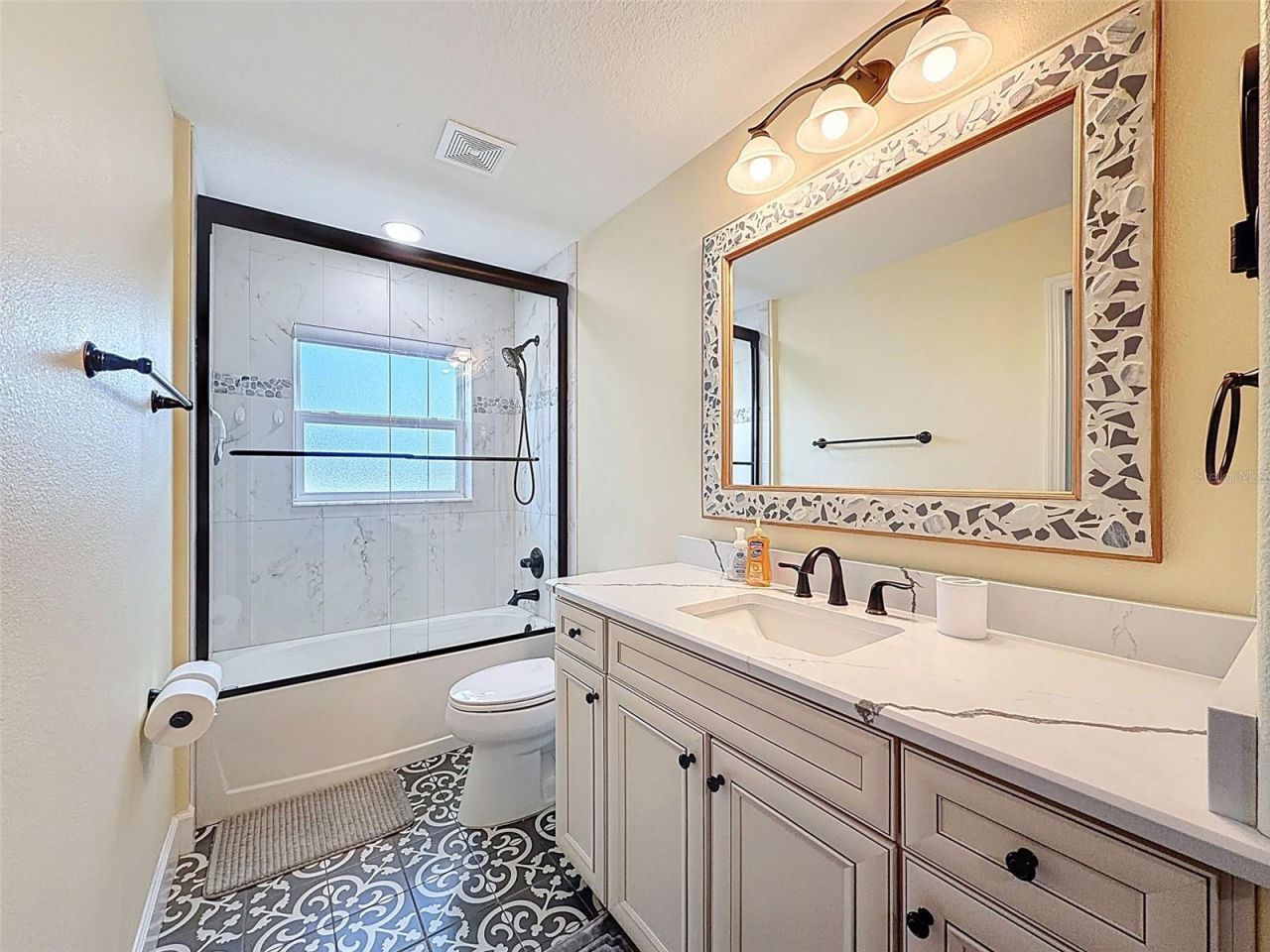8423 E Zephyr Wing Court, Floral City, FL 34436 Photo