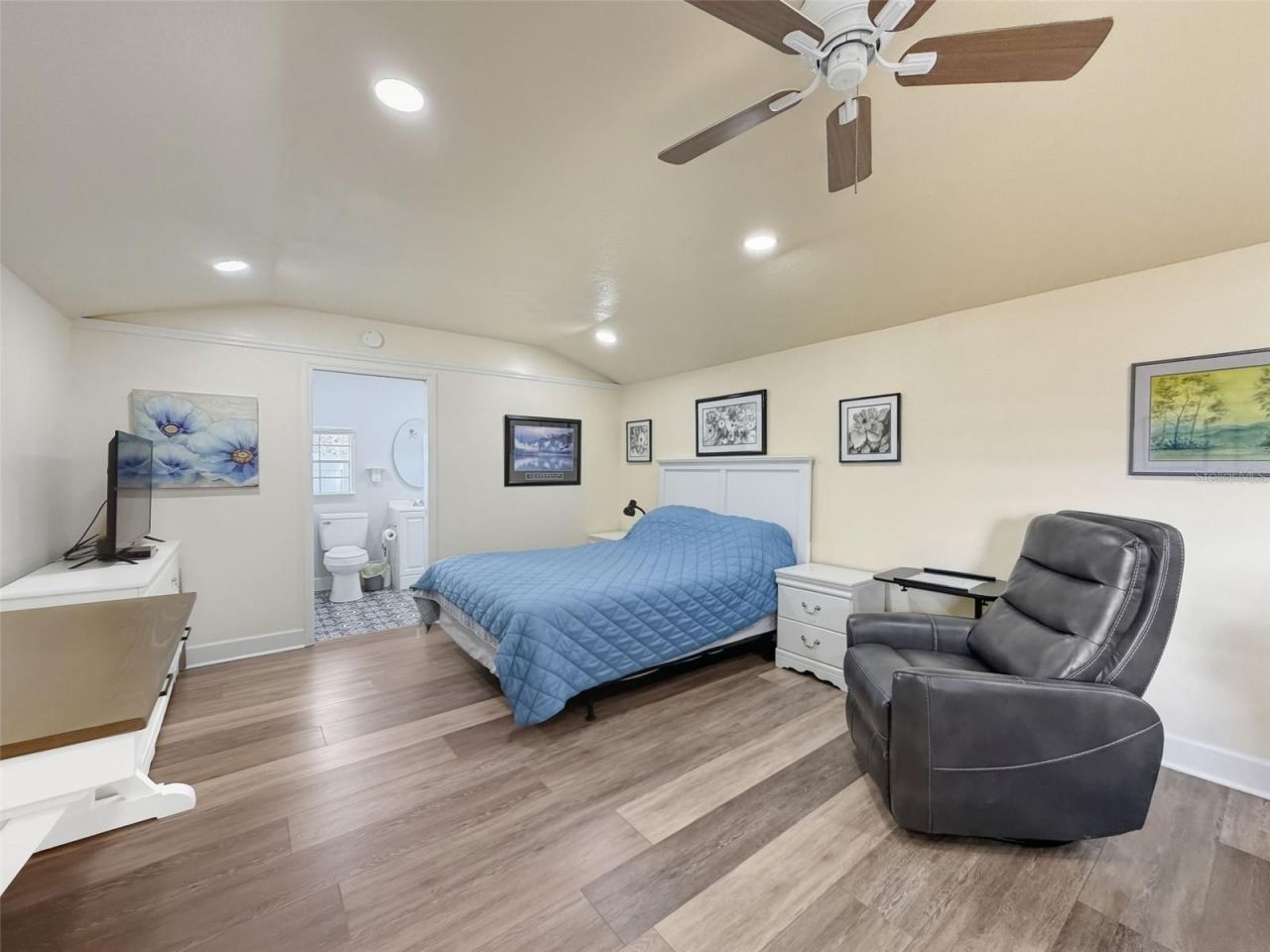 8423 E Zephyr Wing Court, Floral City, FL 34436 Photo