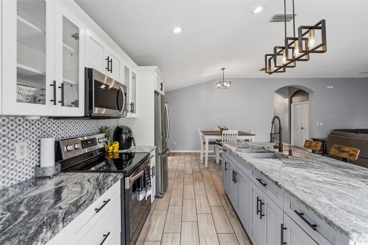 10903 Arbor Ridge Drive, Tampa, FL 33624 Photo
