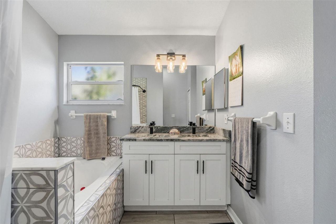 10903 Arbor Ridge Drive, Tampa, FL 33624 Photo