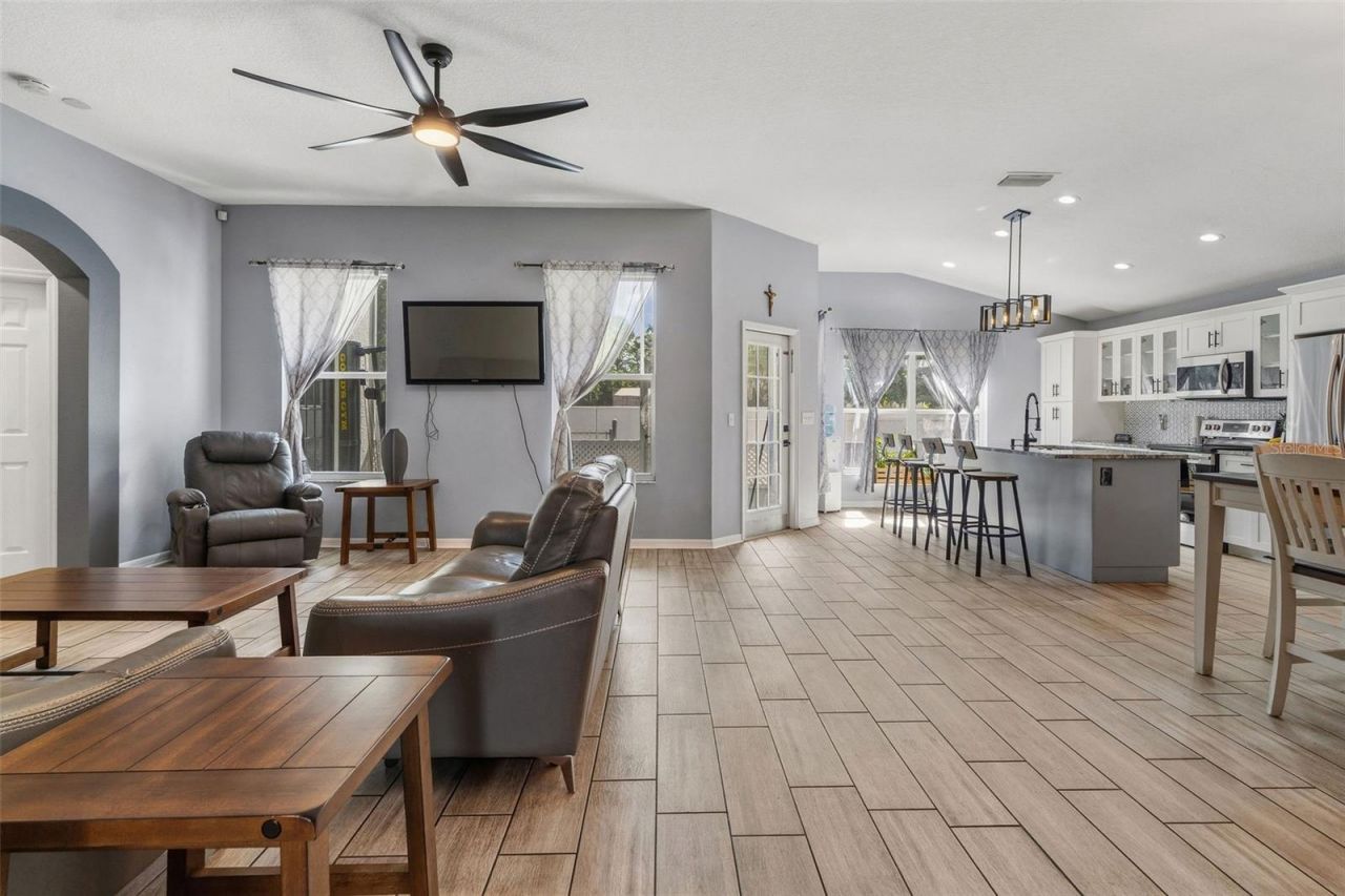 10903 Arbor Ridge Drive, Tampa, FL 33624 Photo