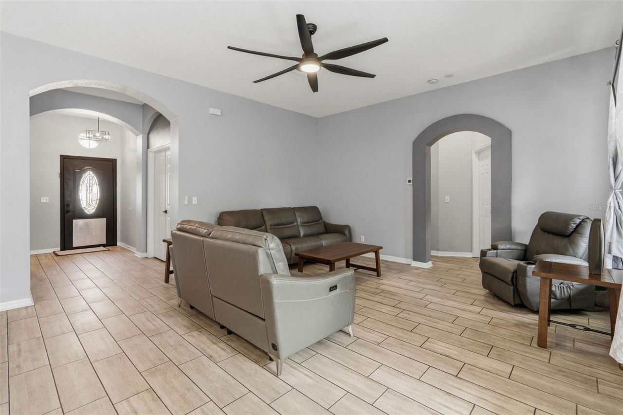 10903 Arbor Ridge Drive, Tampa, FL 33624 Photo