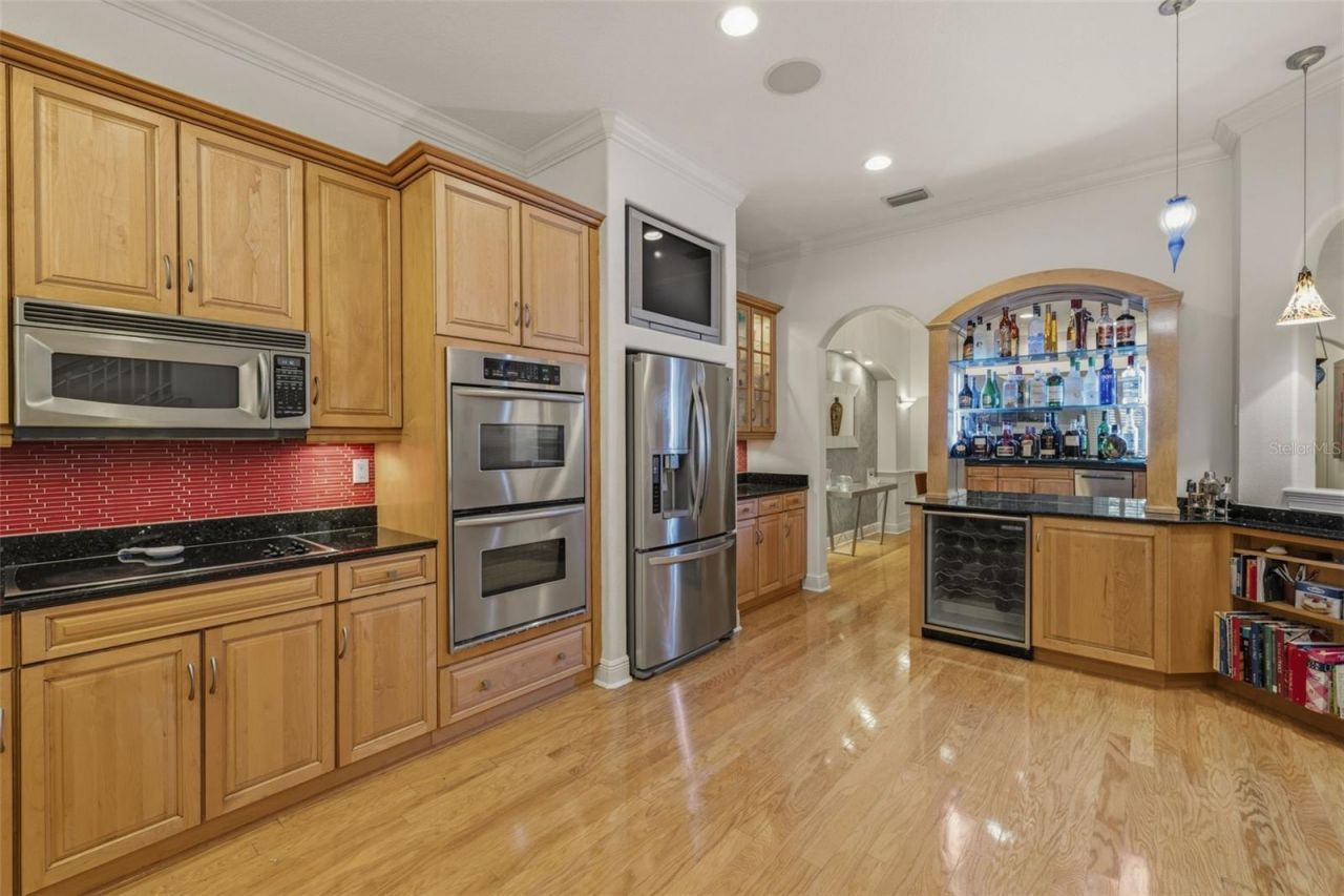 615 Saxony Boulevard, Saint Petersburg, FL 33716 Photo