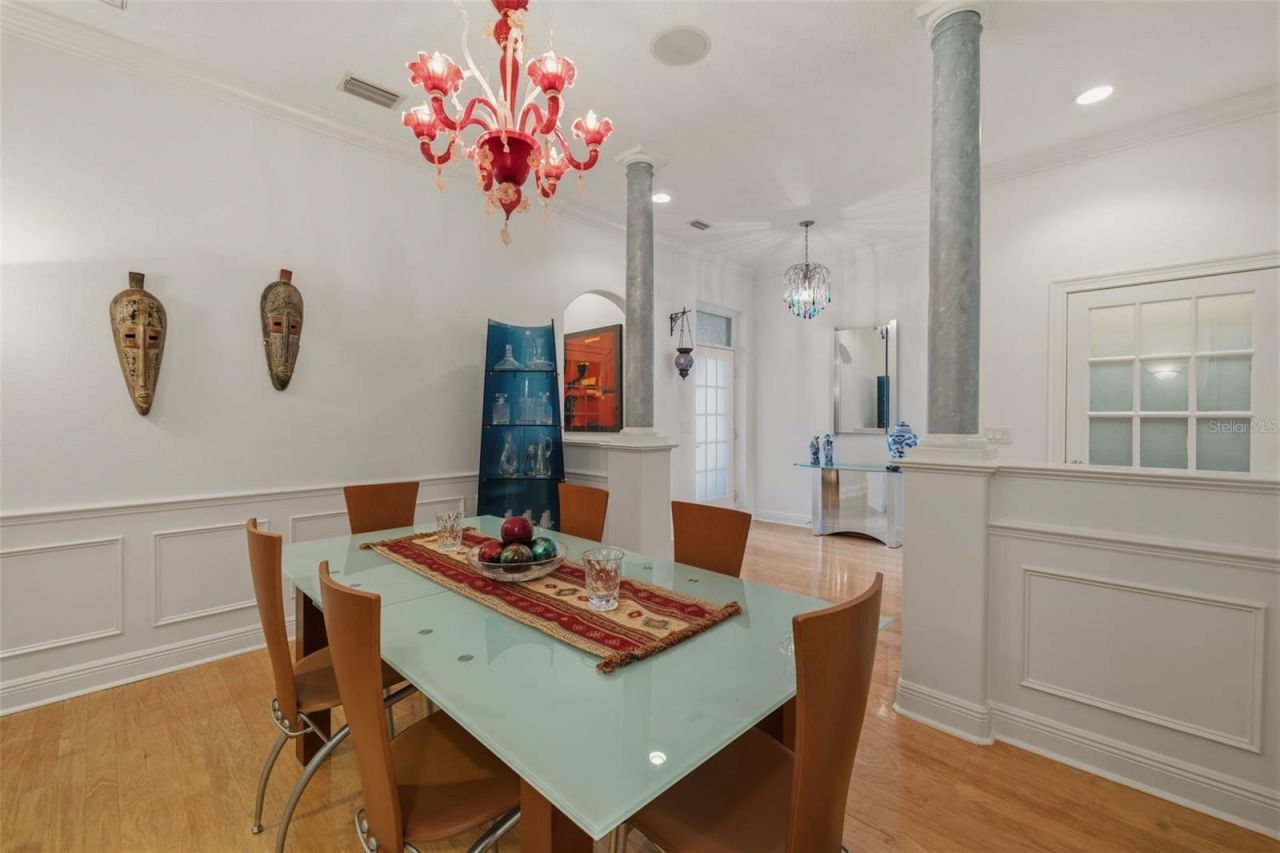 615 Saxony Boulevard, Saint Petersburg, FL 33716 Photo