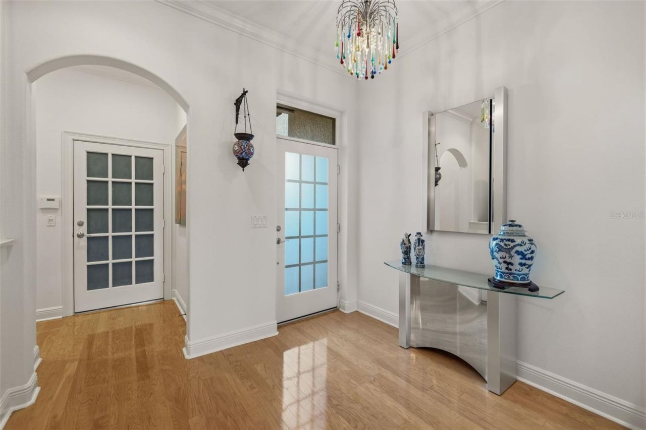 615 Saxony Boulevard, Saint Petersburg, FL 33716 Photo