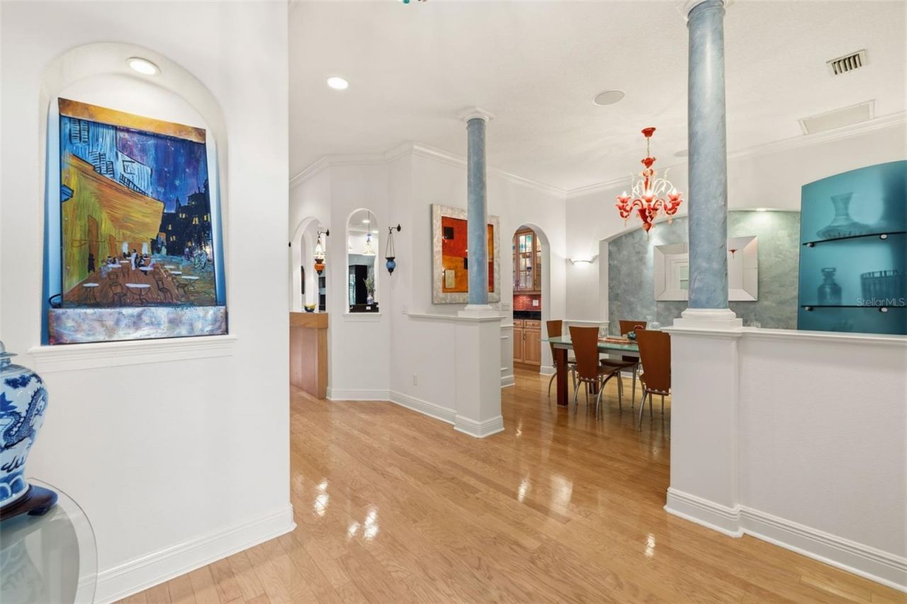 615 Saxony Boulevard, Saint Petersburg, FL 33716 Photo