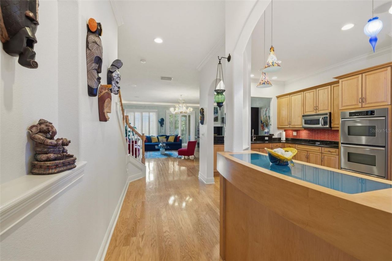 615 Saxony Boulevard, Saint Petersburg, FL 33716 Photo