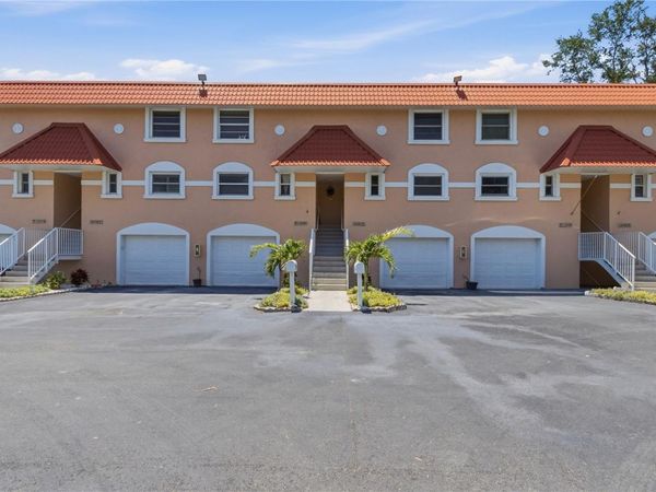 12482 CAPRI CIRCLE N, Unit 4, TREASURE ISLAND, FL 33706