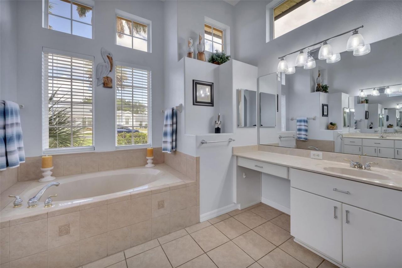 5204 Scotland Court , Leesburg, FL 34748 Photo