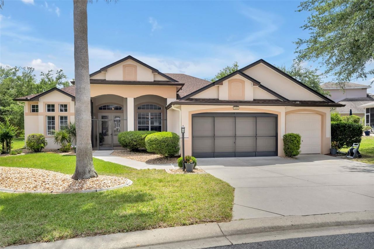 5204 Scotland Court , Leesburg, FL 34748 Photo