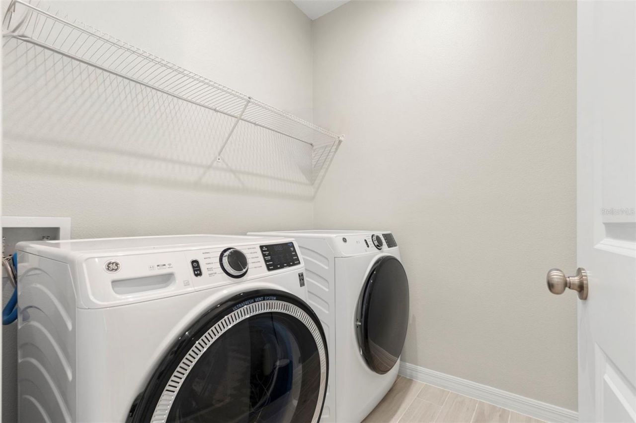 33410 Castaway Loop , Wesley Chapel, FL 33543 Photo