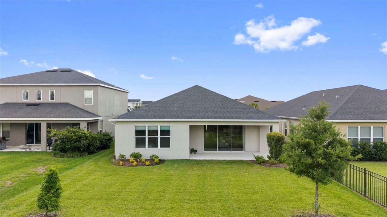 33410 Castaway Loop , Wesley Chapel, FL 33543 Photo