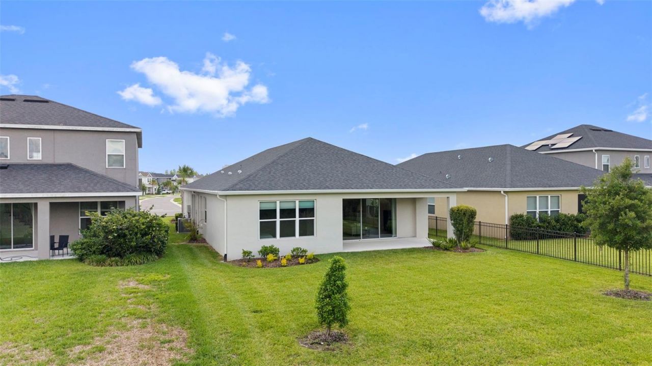 33410 Castaway Loop , Wesley Chapel, FL 33543 Photo