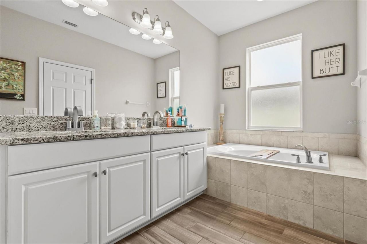 18090 Romanesque Court , Spring Hill, FL 34610 Photo