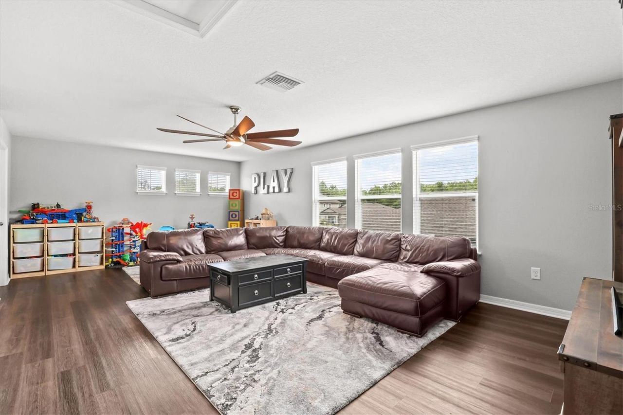 18090 Romanesque Court , Spring Hill, FL 34610 Photo