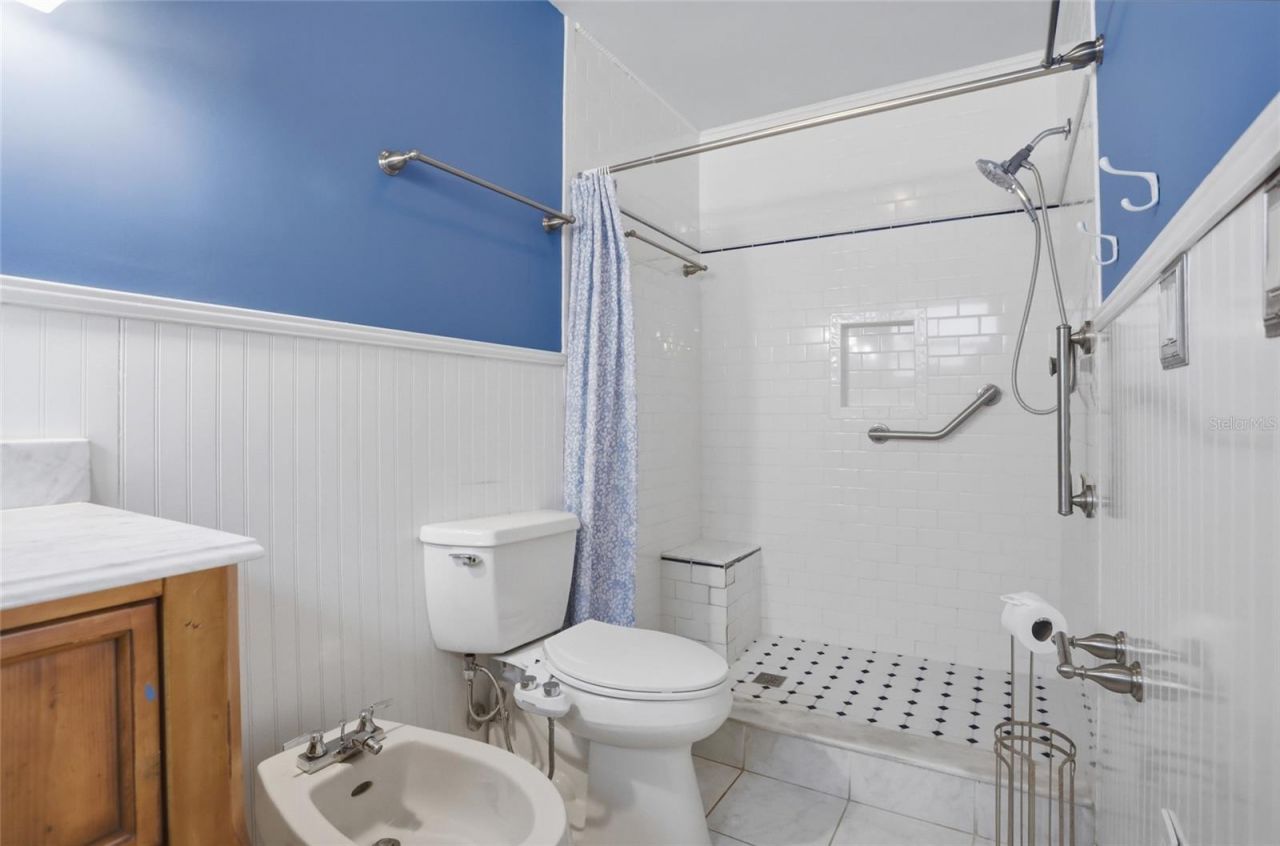 3230 Lake Anderson Avenue, Orlando, FL 32812 Photo