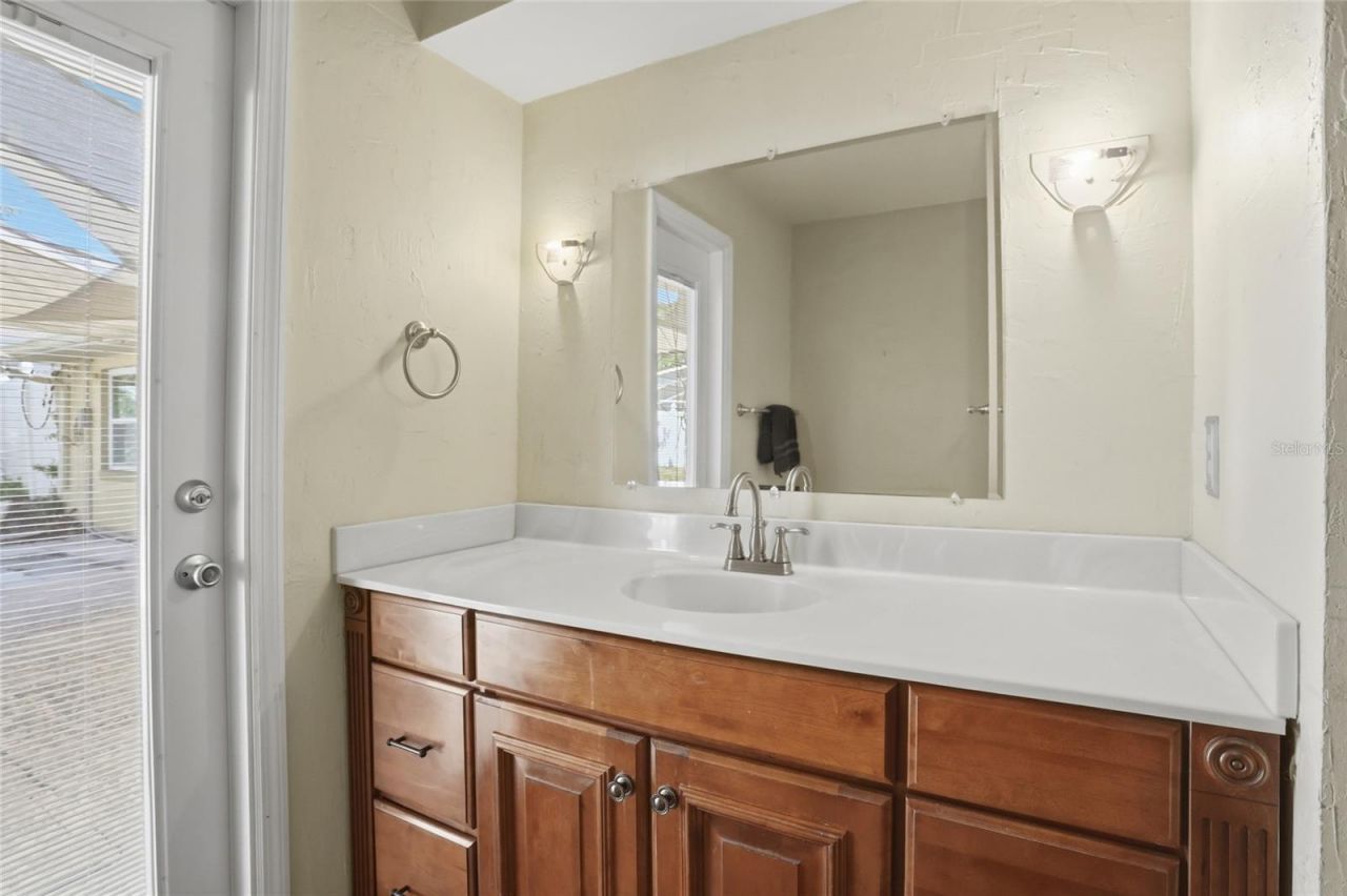 3230 Lake Anderson Avenue, Orlando, FL 32812 Photo