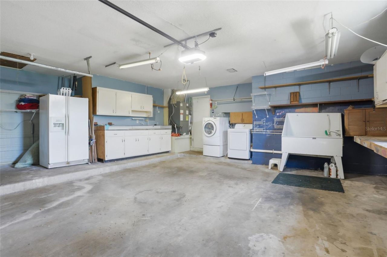 3230 Lake Anderson Avenue, Orlando, FL 32812 Photo
