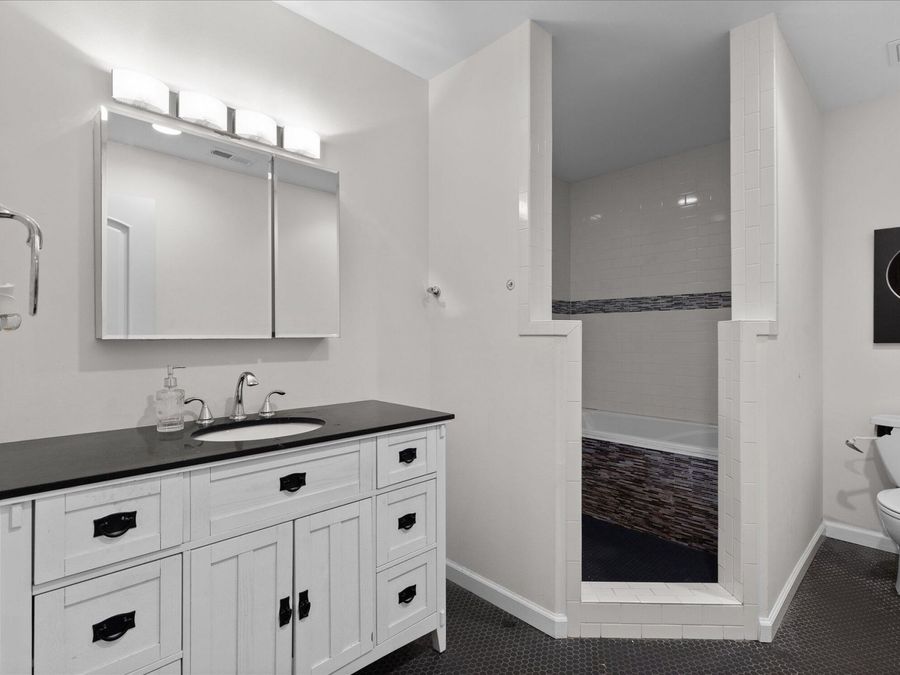 Property Image 73