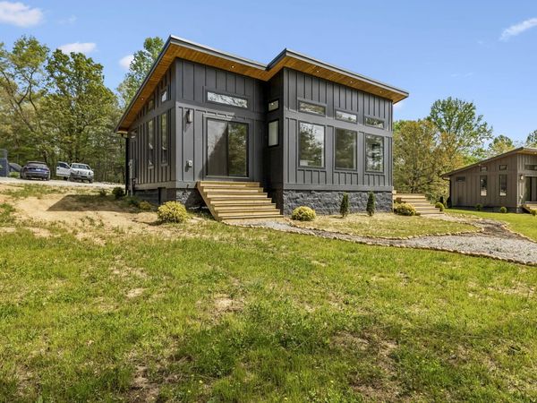 33 Dwellings Drive, Tracy City, TN 37387