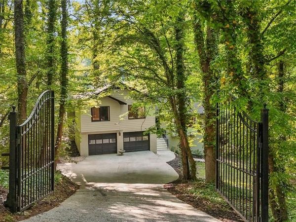 482 Willowbrook Drive SE, Smyrna, GA 30082