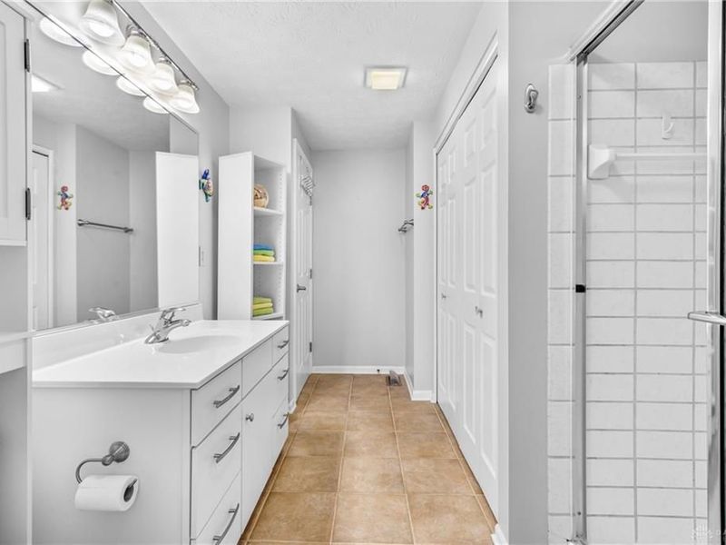 11831 Vaukvalley Lane, Symmes Township, OH 45249 Photo 24