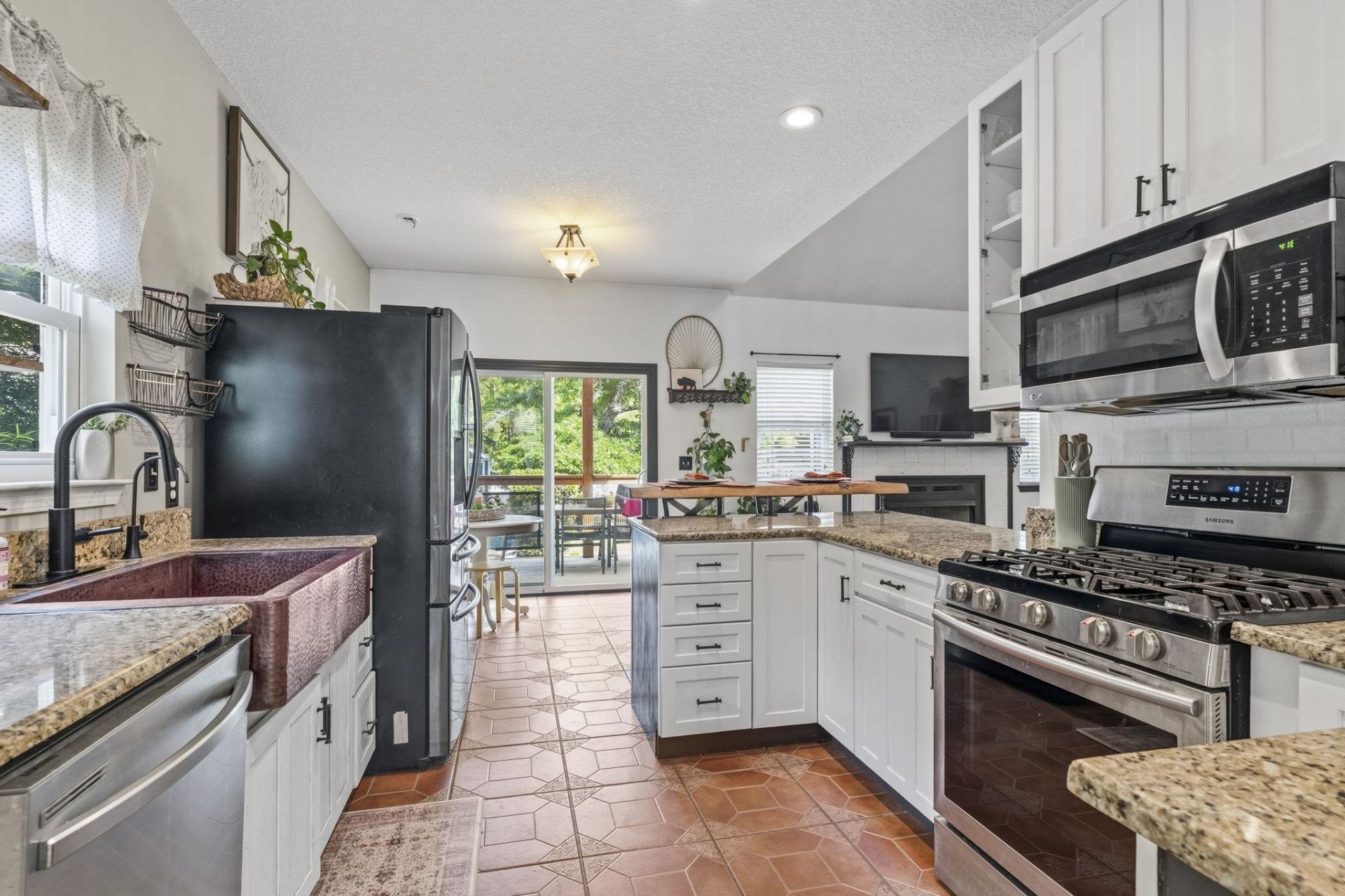 5336 Bear Bluff Dr. Photo 12