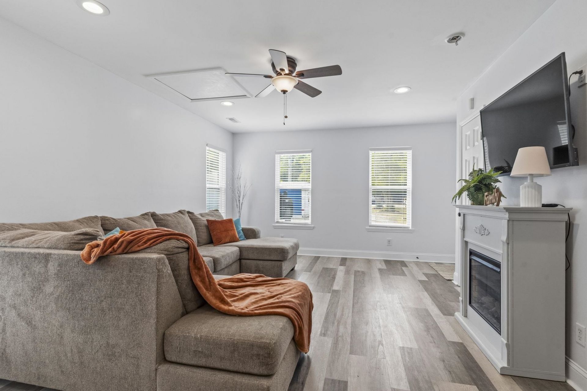 5336 Bear Bluff Dr. Photo 33