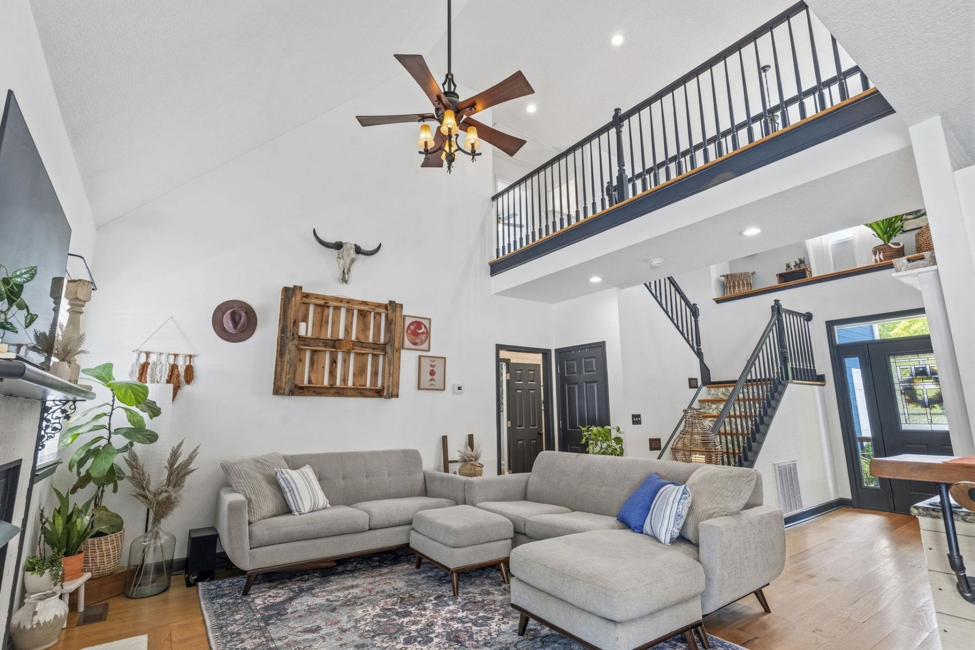 5336 Bear Bluff Dr. Photo 8