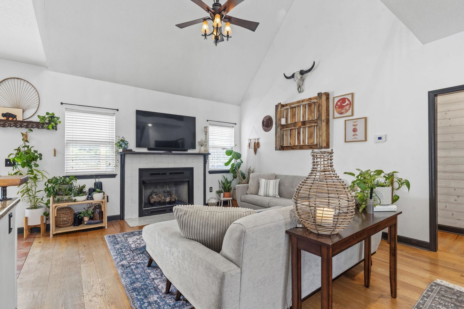 5336 Bear Bluff Dr. Photo 9