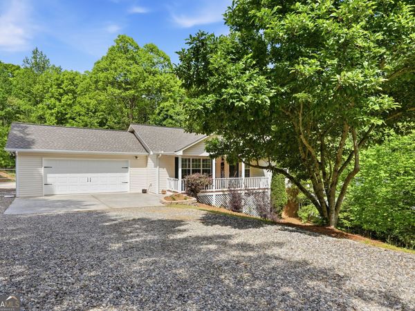 7616 Highland Oaks Dr, Young Harris, GA 30582
