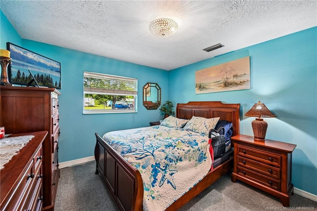 1890 NW Sunset Boulevard, Jensen Beach, FL 34957 Photo