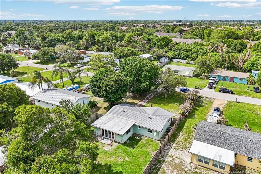 1890 NW Sunset Boulevard, Jensen Beach, FL 34957 Photo