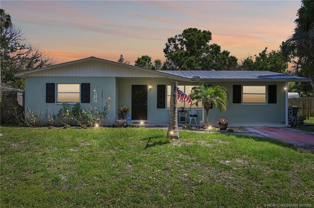 1890 NW Sunset Boulevard, Jensen Beach, FL 34957 Photo
