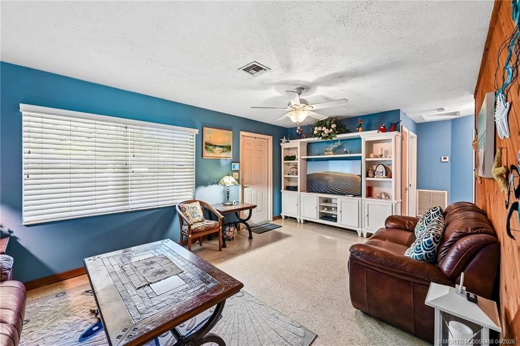 1890 NW Sunset Boulevard, Jensen Beach, FL 34957 Photo